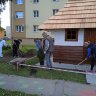 Fotogaléria - Projekt Náš domček deduška Večerníčka - práce na obnove domčeka (3).jpg